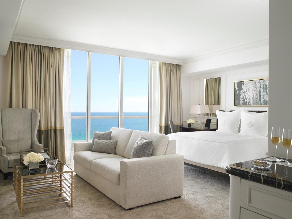 Quarto King - De Frente para o Mar